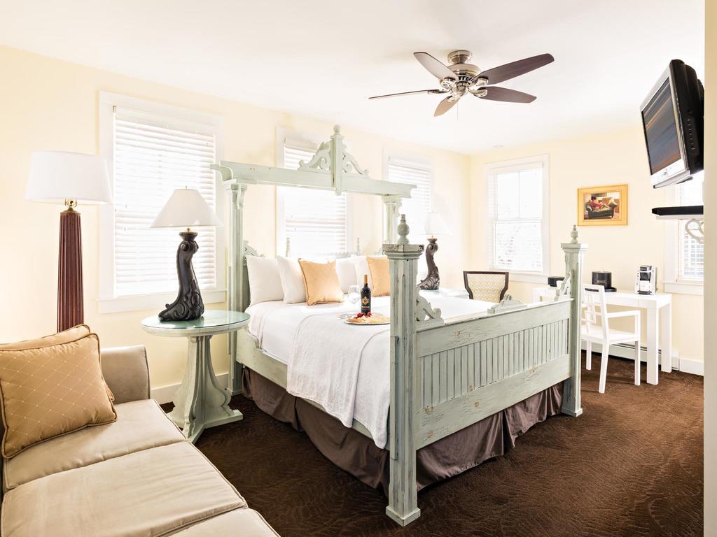 Brass Key Guesthouse Adults Only Provincetown Rum bild
